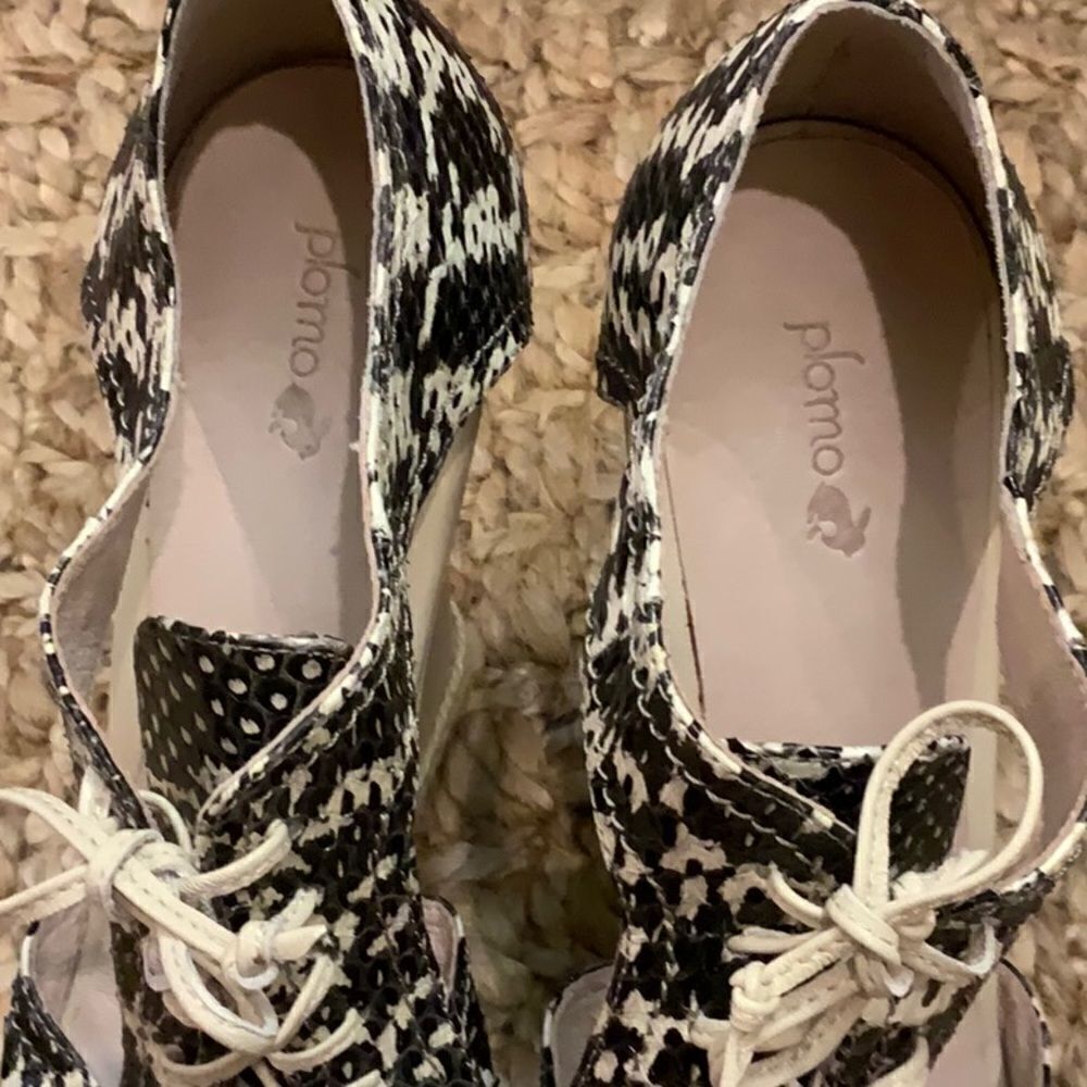 Plomo Esther Wedge Snakeskin T-Strap Sandal 9/39 - Picture 10 of 15
